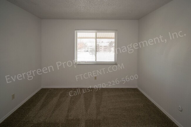 Building Photo - 1705 Heatheridge Rd
