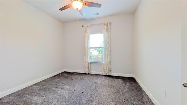 Building Photo - 6055 Creekside View Ln