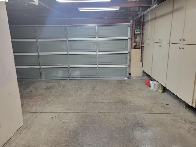 Building Photo - 906 Coral Dr