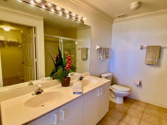 Building Photo - 519 Roma Ct