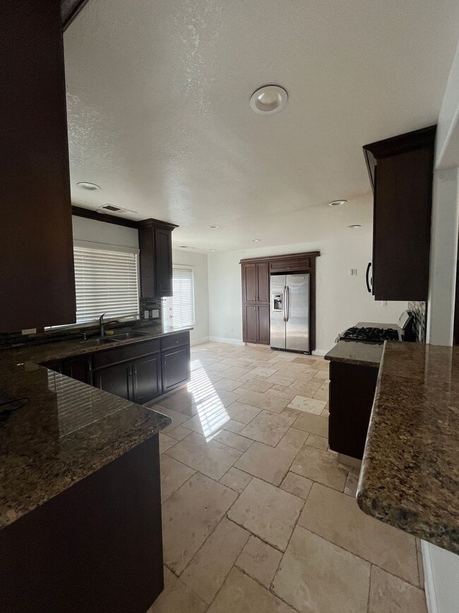 Building Photo - Coming Soon! 3 Bedroom Home in North West ...