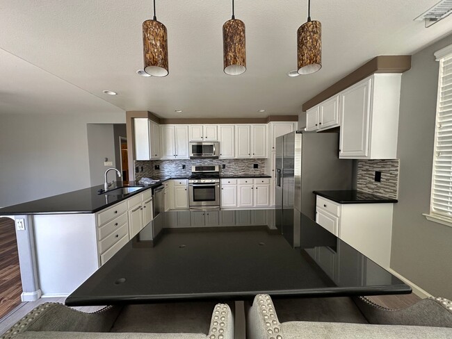 Building Photo - Beautiful home in Damonte Ranch Area