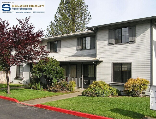 Building Photo - 880 S Orchard Ave