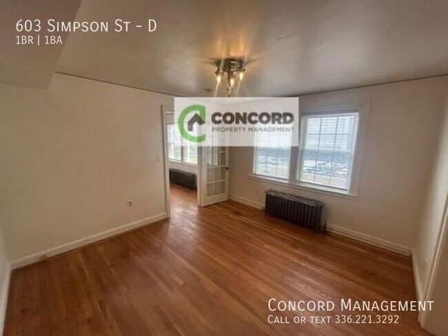 Building Photo - 603 Simpson St