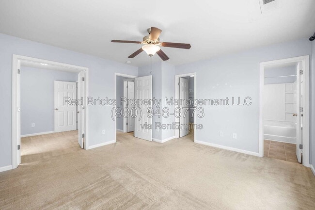 Building Photo - 14054 Singleleaf Lane