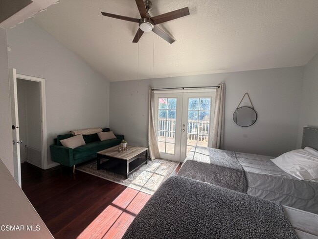 Building Photo - 9251 Notre Dame Ave