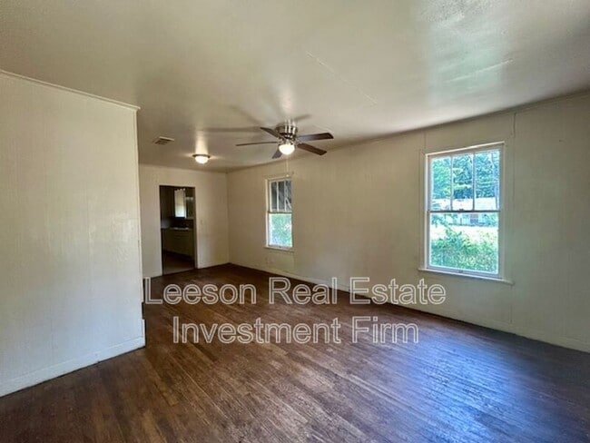 Building Photo - 2551 Claiborne Ave