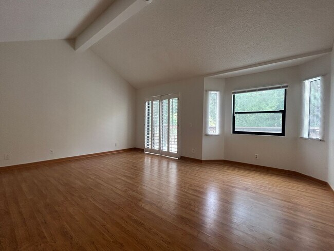 Building Photo - 3068 Prado Ln