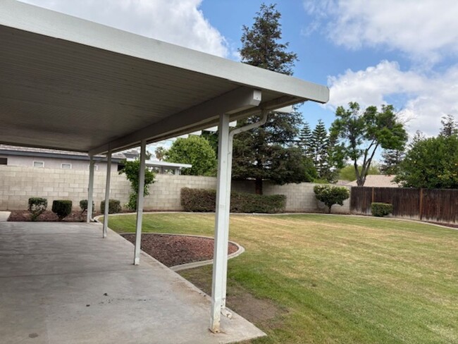 Building Photo - 5414 Moraga Ct