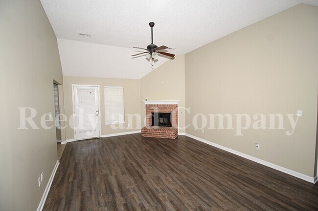 Building Photo - 9532 Chi Chi Cove