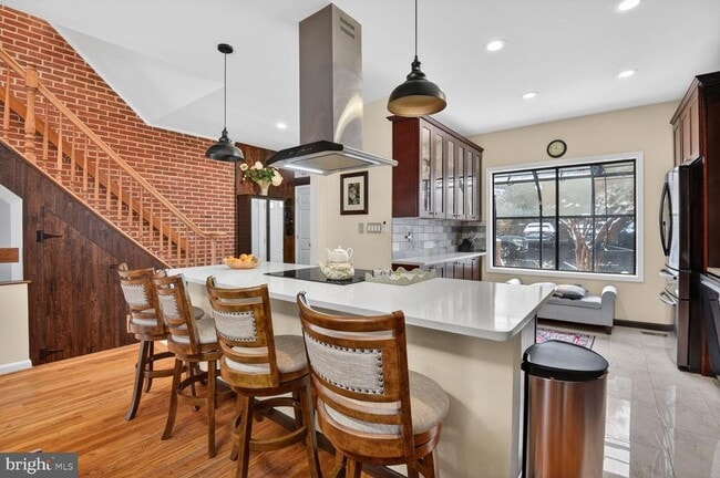 Building Photo - 7511 Bradley Blvd