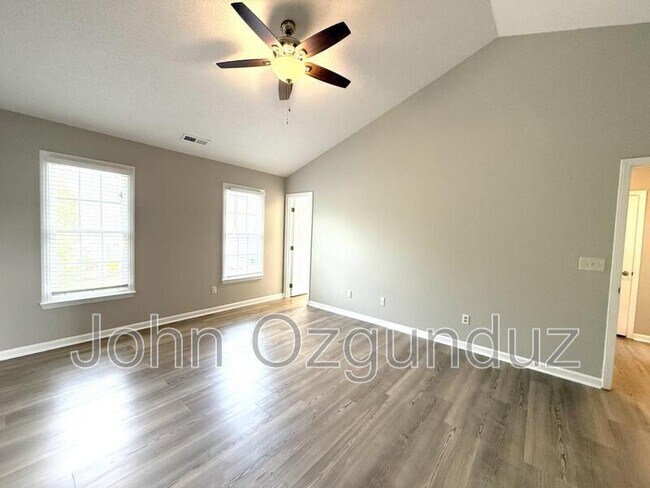 Building Photo - 804 Falling Wind Ct