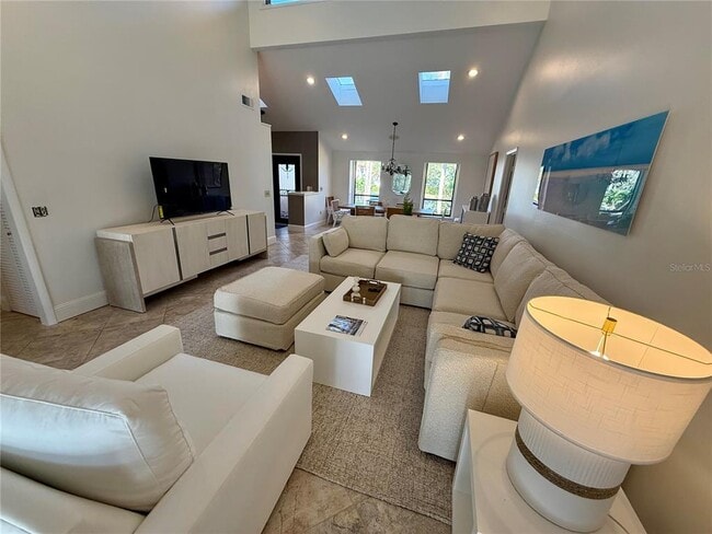 Building Photo - 3111 Bayou Sound