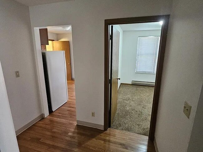 Building Photo - 608 King St