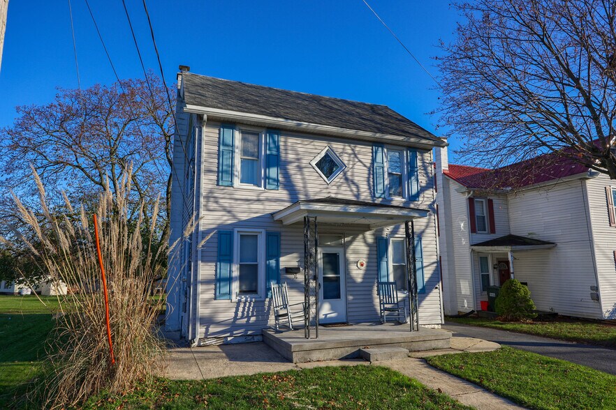 Building Photo - 7 Twin Brook Rd