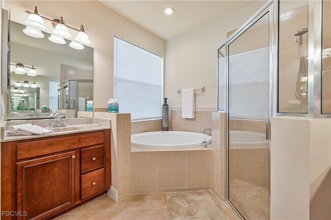 Building Photo - 12731 Aviano Dr