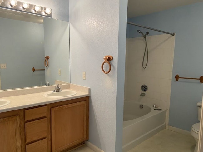 Building Photo - 5694 N Gibralter Way