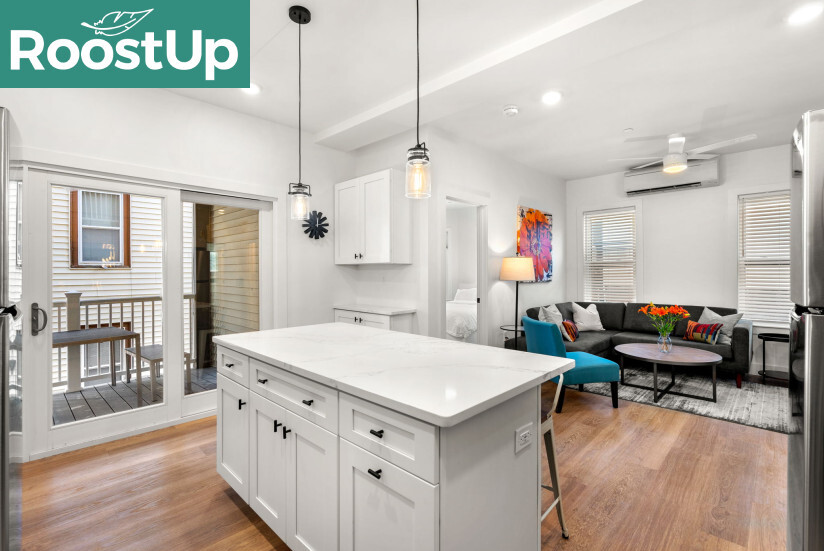 Building Photo - Furnished Bedroom with Private Bath in Mis...