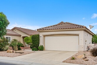 Building Photo - 78472 Glastonbury Way