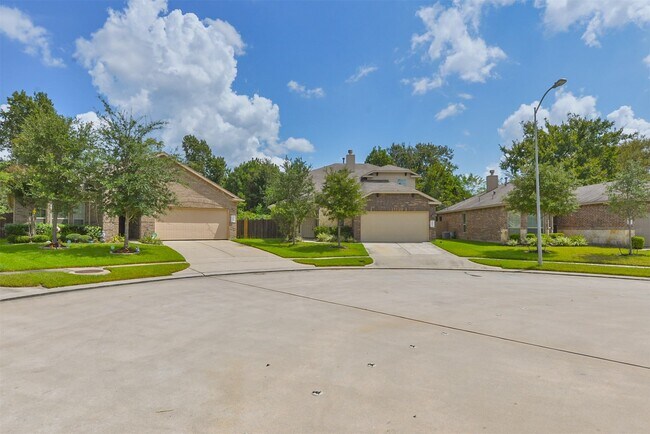 Building Photo - 25822 Zula Dr