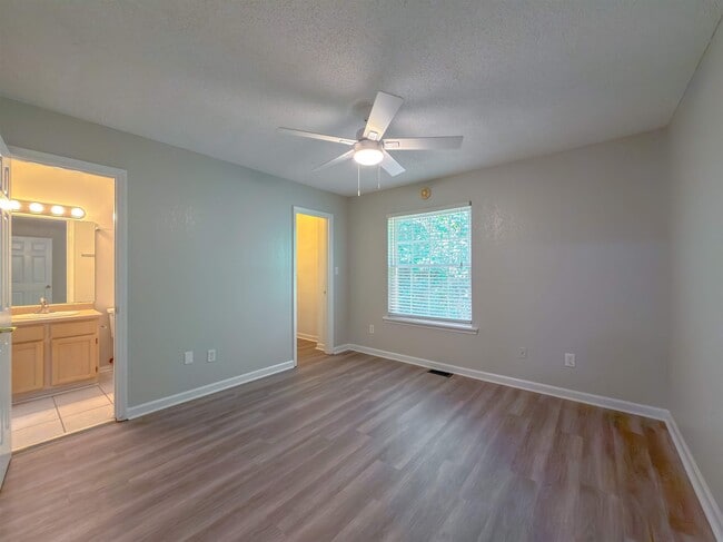 Building Photo - 2500 Nugget Ln