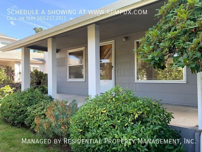 Building Photo - 5616 SE Mall St