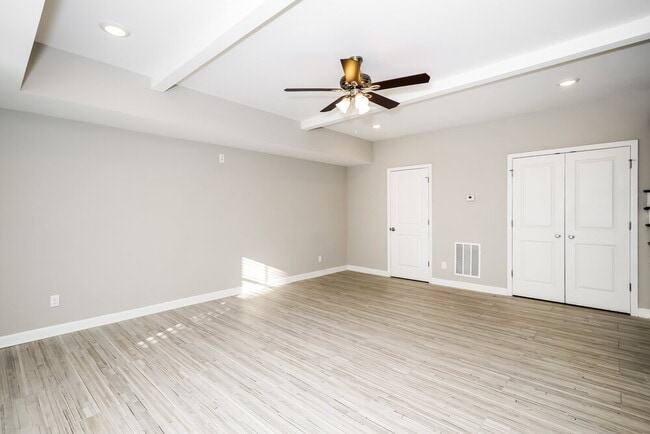 Building Photo - 10 Magan Ct