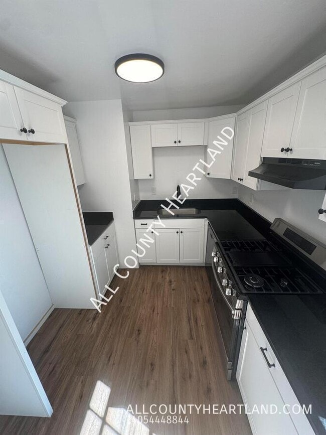 Building Photo - 804 NW 23rd St