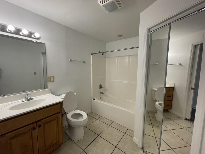 Building Photo - 119 Ridgecrest Cir