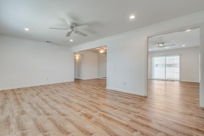 Building Photo - 5833 Birchbrook Dr