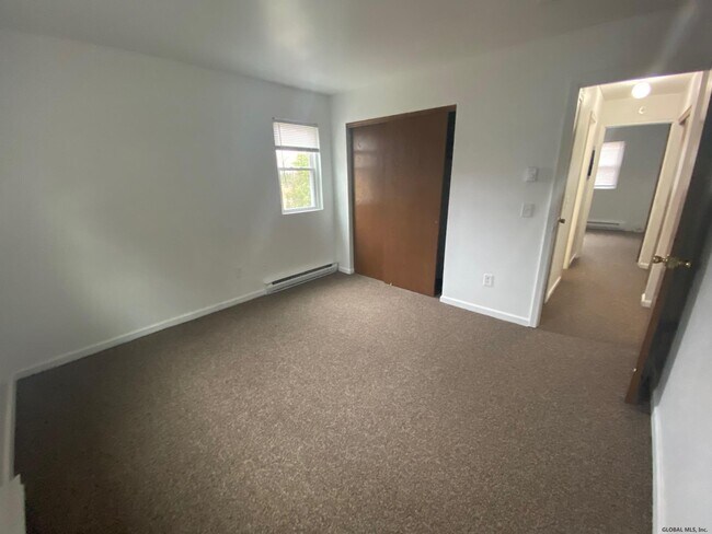 Building Photo - 30 Beacon Rd