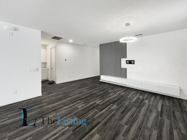 Building Photo - 14359 Shocklach Dr