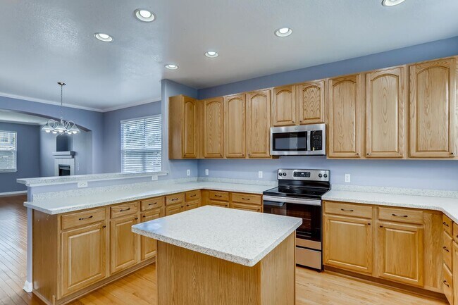 Building Photo - Beautiful 4BR/4BA Home in Desirable Murphy...