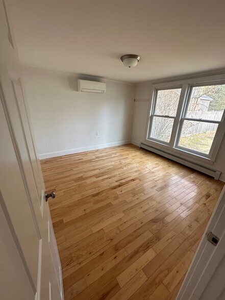 Building Photo - 85 West St