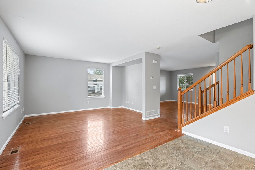 Building Photo - 637 N 48th Ave