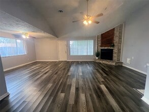 Building Photo - 1202 Manorglen Dr