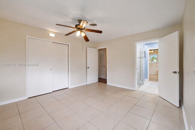 Building Photo - 890 NW 65th Ave