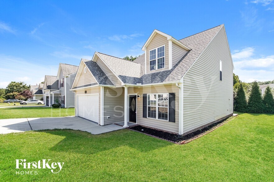 Building Photo - 925 Troubadour Ln