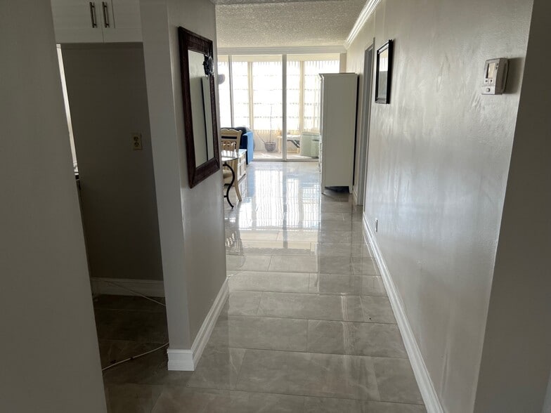 Building Photo - 8360 Sands Point Blvd