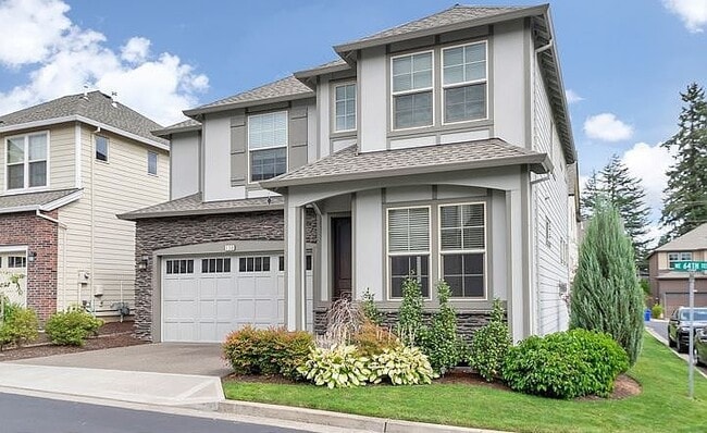 Building Photo - 132 NE 64th Terrace
