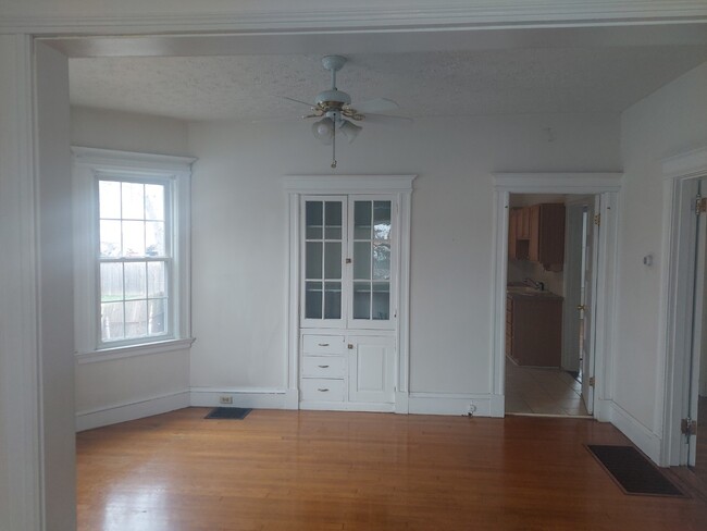 Dining room 12 X 13 - 424 Prospect Ave