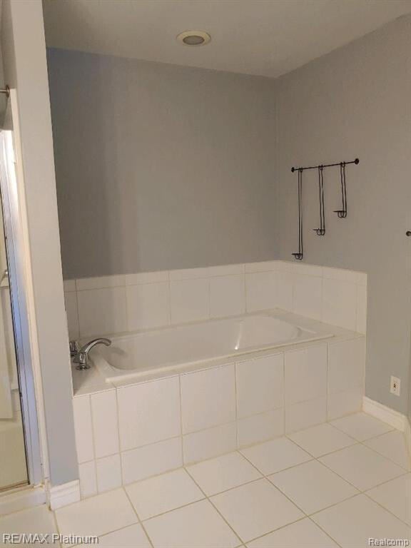 Building Photo - 481 Village Oaks Ct