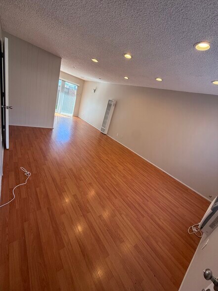 Building Photo - 1026 Grover Ave