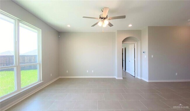 Building Photo - 5713 River Rd