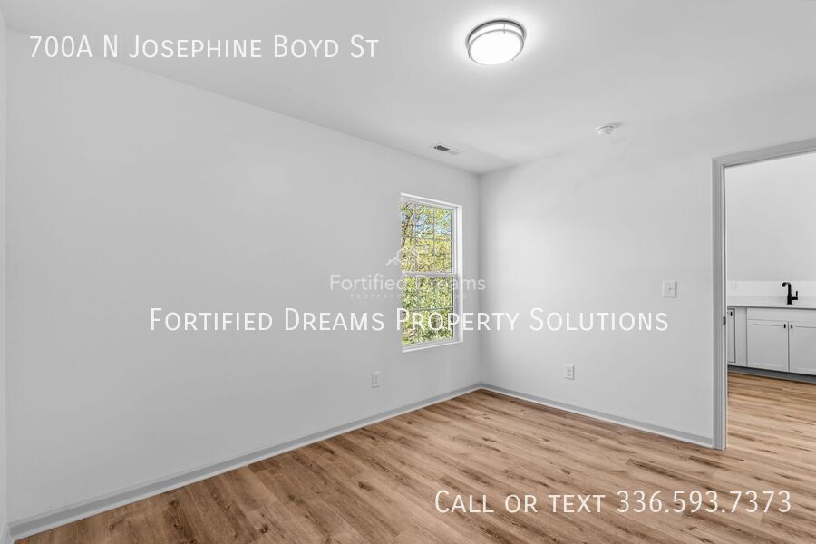 Building Photo - 700 N Josephine Boyd St