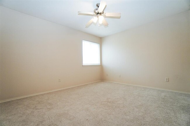 Building Photo - 14501 Ballycastle Trail