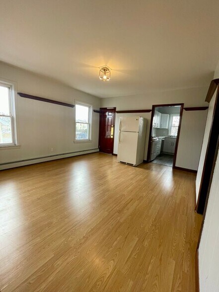 Building Photo - 26 Norris Ave