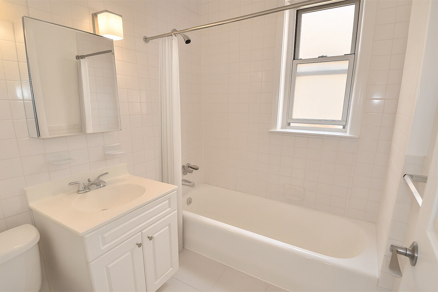 Building Photo - 112 W 13th St