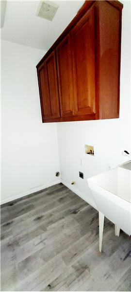 Building Photo - 1570 Barkley Ln