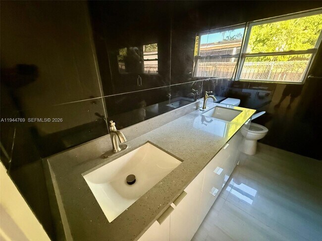 Building Photo - 18333 SW 296th St